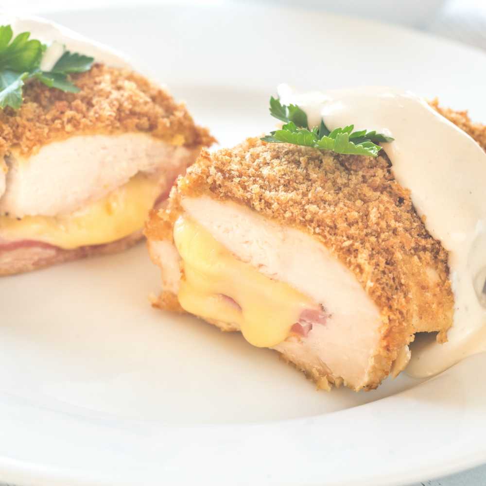 Chicken Cordon Bleu in Puff Pastry (12 - 7oz Cordon Bleu)