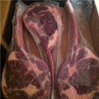 Tomahawk Steak, Black Angus, Prime Dry Aged-32oz Steaks
